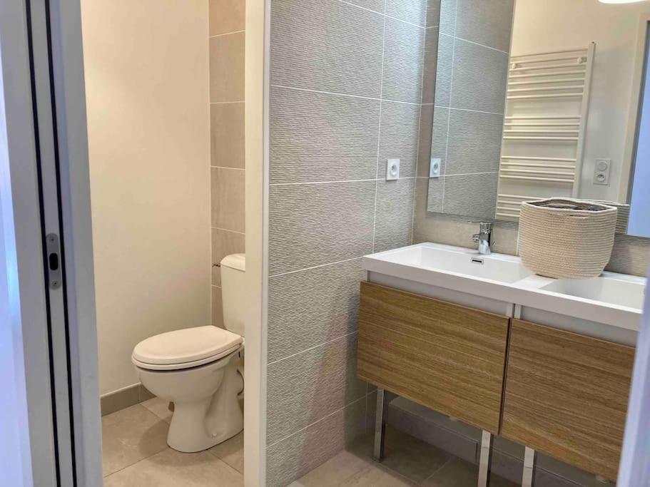 דירות אנז'ה Quai Sud - Gare, 100 M2, Parking, Wifi, Superette, Lave Linge מראה חיצוני תמונה
