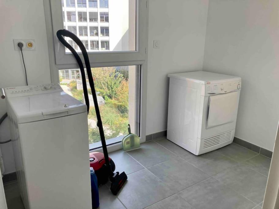 דירות אנז'ה Quai Sud - Gare, 100 M2, Parking, Wifi, Superette, Lave Linge מראה חיצוני תמונה